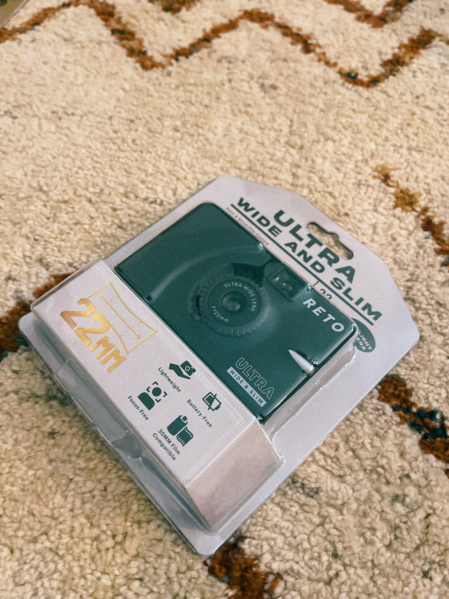 RETO Ultra Wide and Slim 35mm Reusable Retro Camera Kit