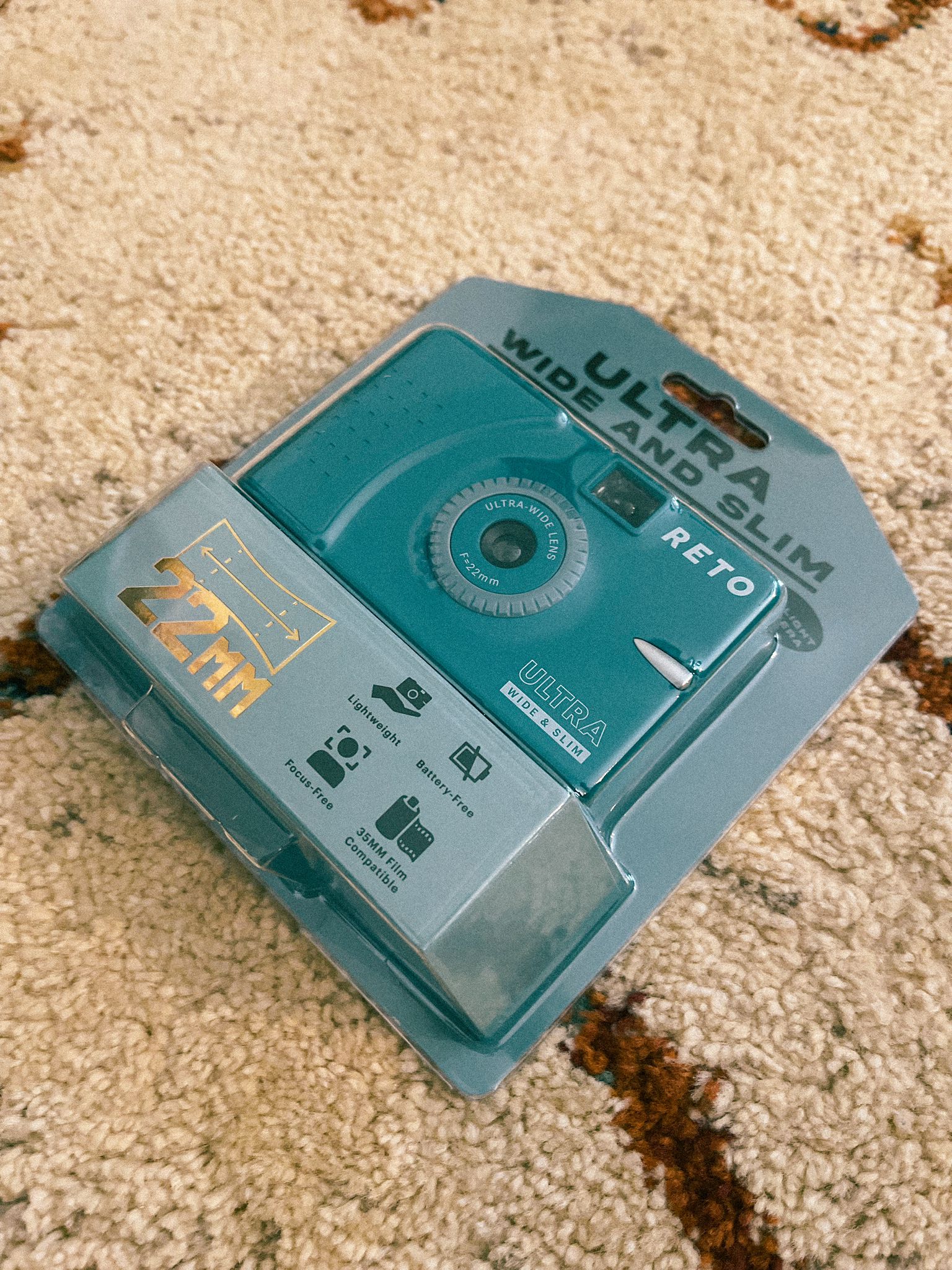 RETO Ultra Wide and Slim 35mm Reusable Retro Camera Kit