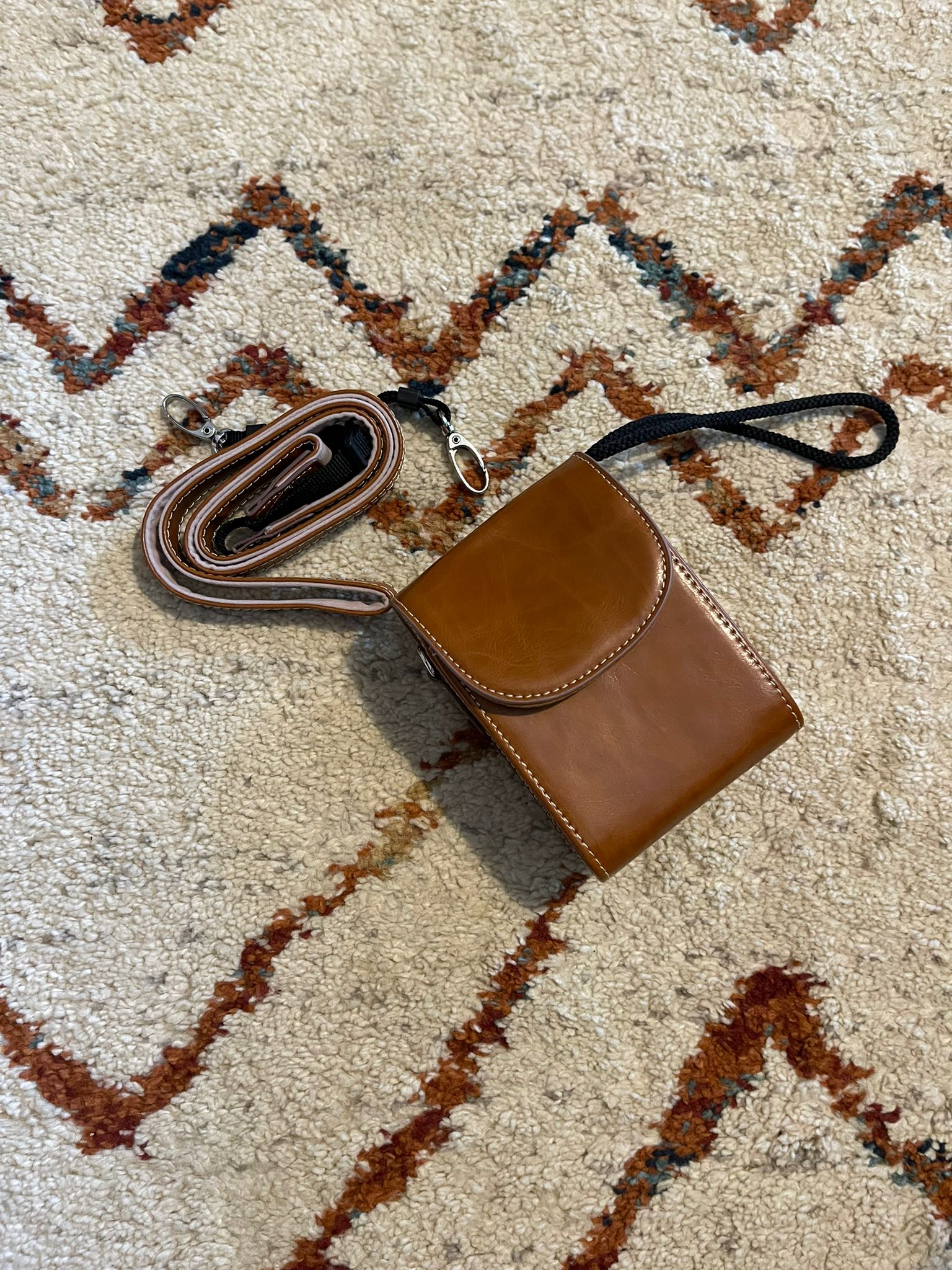 Vintage Style PU Leather Camera Case with Adjustable Strap